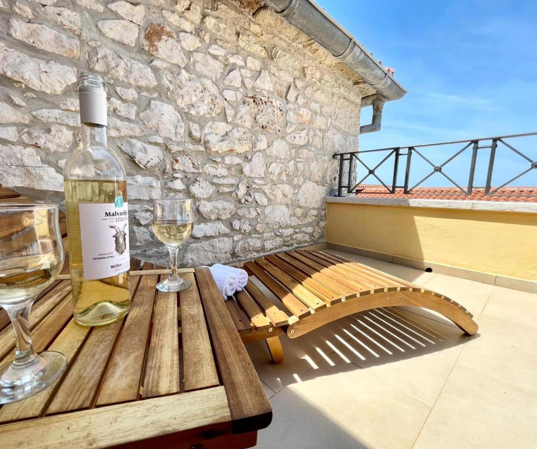 Apartments Ladonja Medulin Exterior photo
